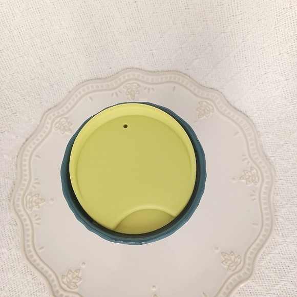 Starbucks Winter 2024 Geometric Blue Ceramic Tumbler 12 oz - Picture 5 of 10